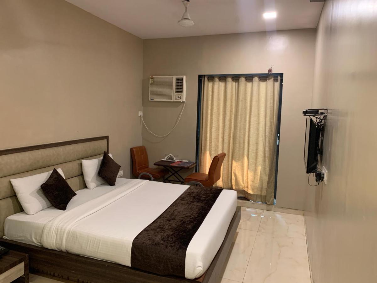 Hotel Merakee - Near Dahisar Mira Road Mumbai Kültér fotó